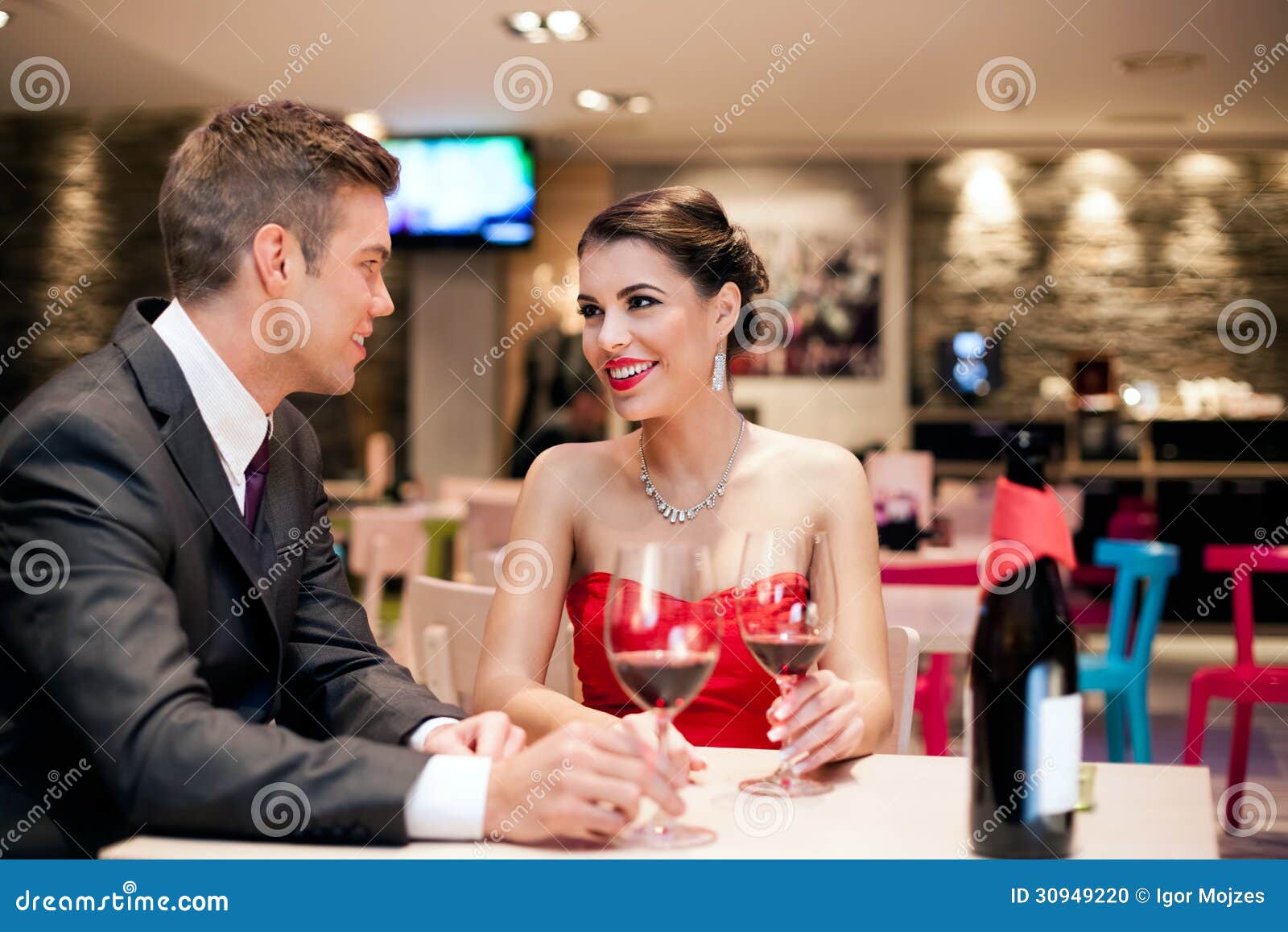 Niodate: A Modern Strategy to Online Internet Dating