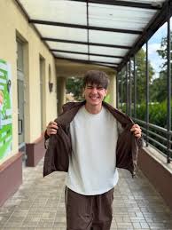 Natan Zgorzyk - streamer and influencer on Twitch, what devices does he have?